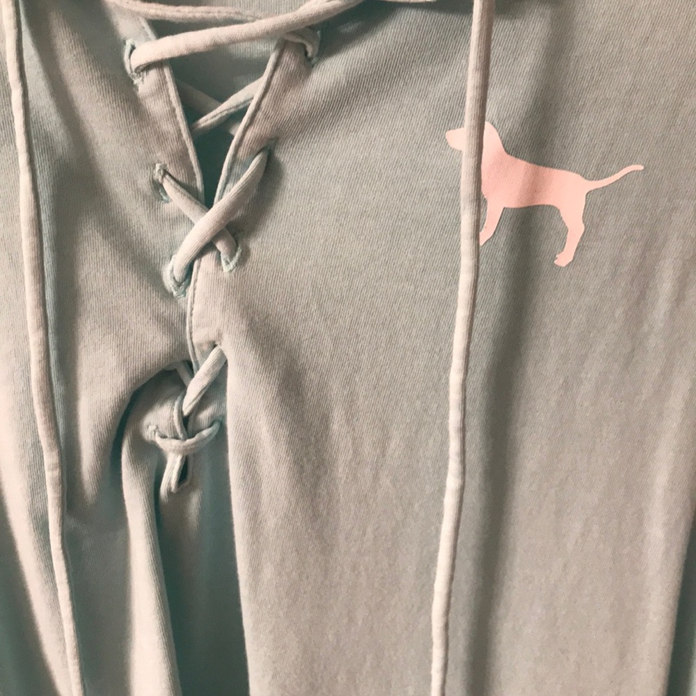 ❌SOLD❌NWOT VS PINK lace up campus tee - Picture 3 of 4